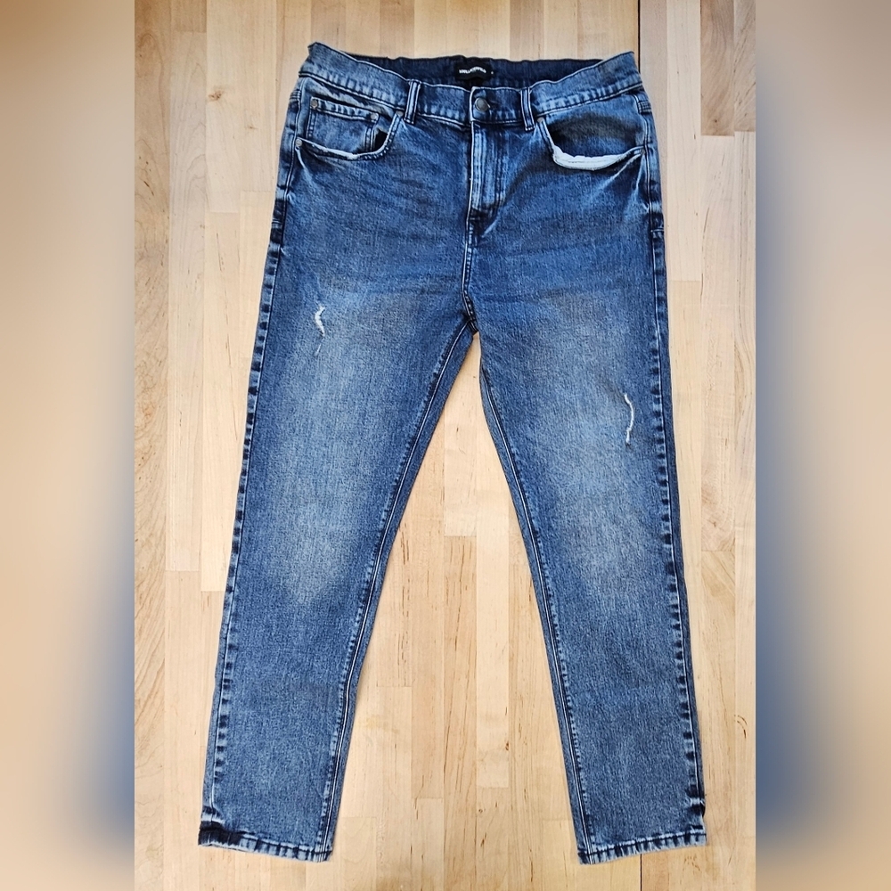 KARL LAGERFELD BLUE WASH DENIM JEANS SIZE 36 ZIPPERED REAR POCKETS